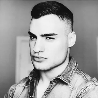 Julian Miguel Arroyo profile