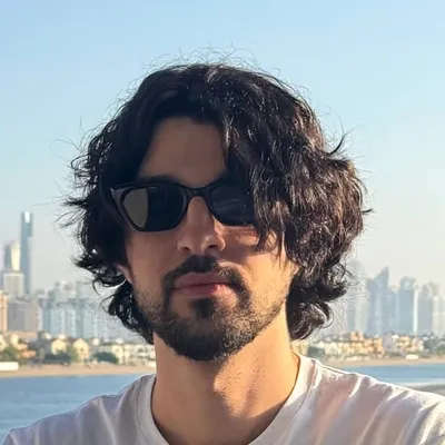 Julian Petroulas profile