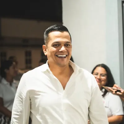 Julián Rojas profile