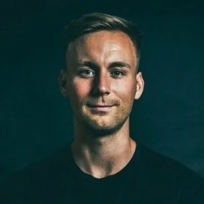 Julian Slotty profile