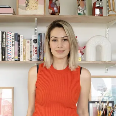 Julia Ockert profile