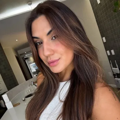Júlia Pedroso profile