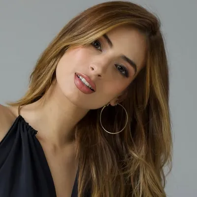 Julia Puzzuoli profile