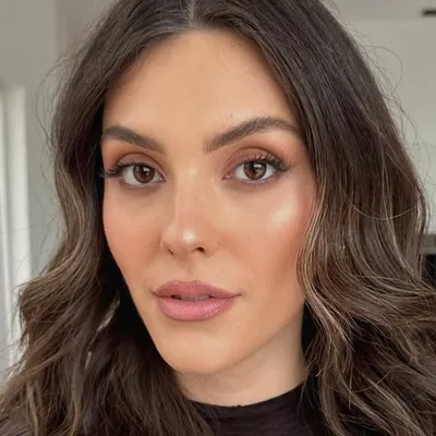 Julia Hurst profile