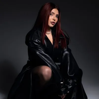 Julia Sypta profile