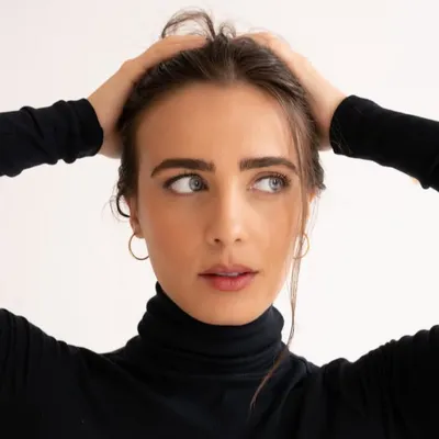 Julia Tomasone profile
