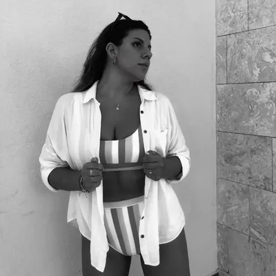 July Cragno profile