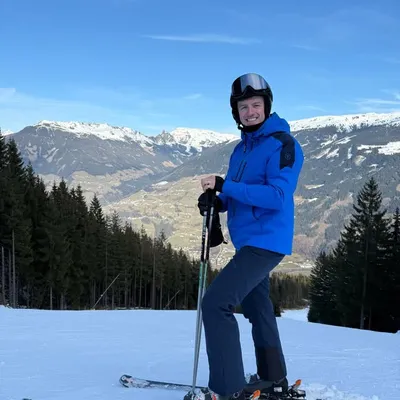 Julien Ullens de Schooten profile