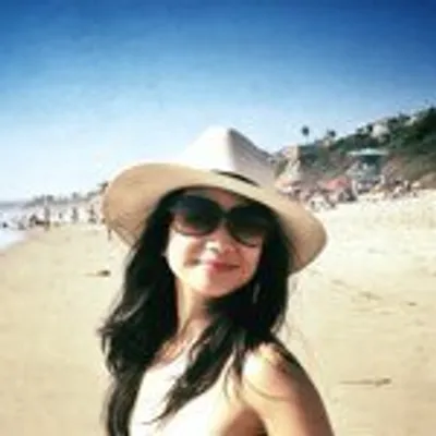 Julie Lee profile