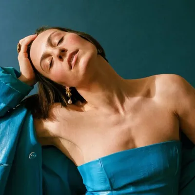 Julie Thomas profile