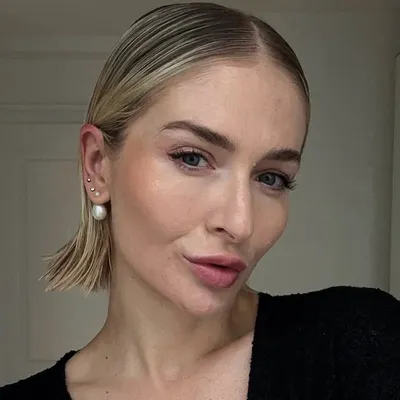 Julia Schloss profile