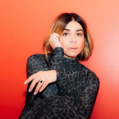 Julie Zenatti profile