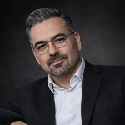 Julio César Cano profile