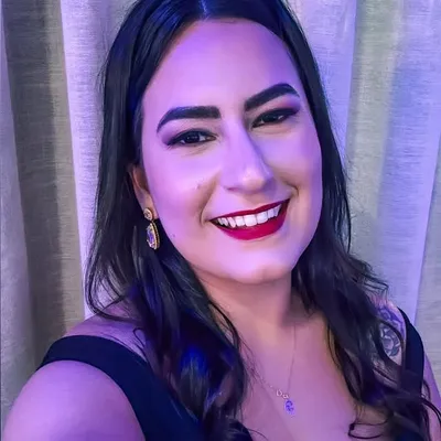 Juliana Vieira profile