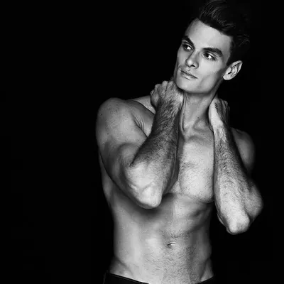 Julian Tocker profile