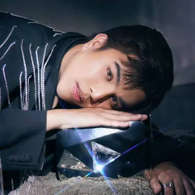 Junell Dominic profile