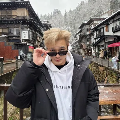 Junn Yew profile