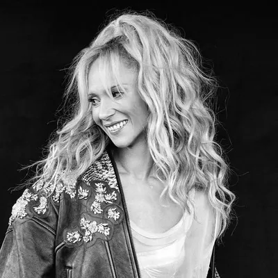 Juno Temple profile