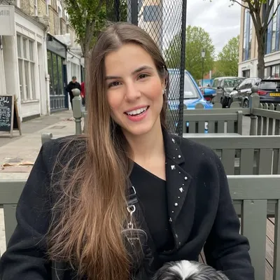 Juliana Piazon profile