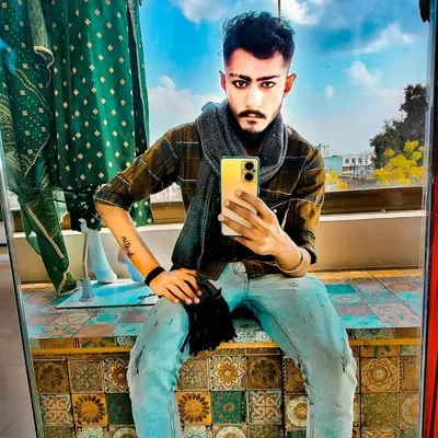▁ ▂ ▄ ▅ ▆ ▇ █ જસ્ટિન █ ▇ ▆ ▅ ▄ ▂ ▁ profile