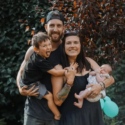 CESTOVÁNÍ | Adél+Fífa+Elias+Violet 👨👩👧👦 profile