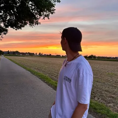 Justin profile