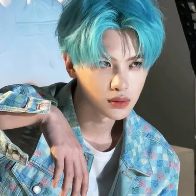 JUSTIN HUANG 黄明昊 profile