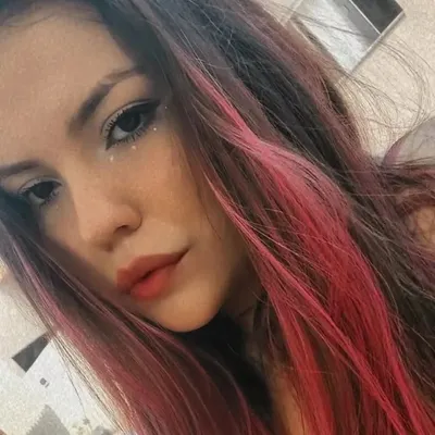 Júlia Zolin profile