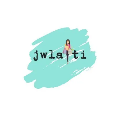 جــولاتــي🤩 profile