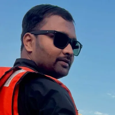 Deepak Gupta profile