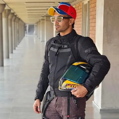 Kabeer | Moto Vlogger profile