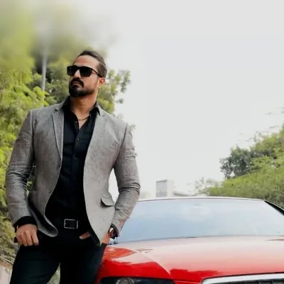 Kabir Bedi profile