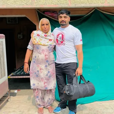 ਗੁਰਵਿੰਦਰ ਸਿੰਘ ♠️ profile