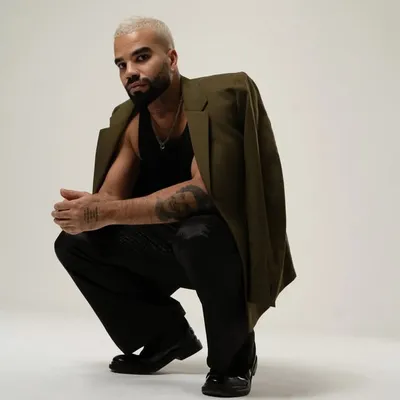 Kállay Saunders profile
