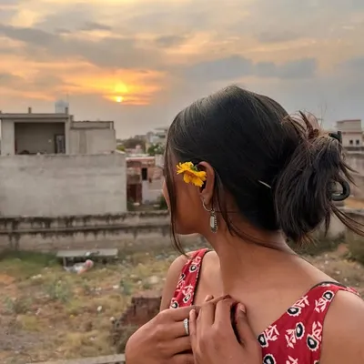 कनक🌼