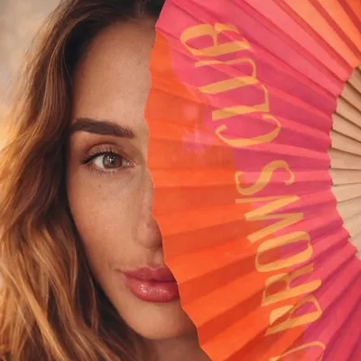 Kandace Moana 🦋olshin profile