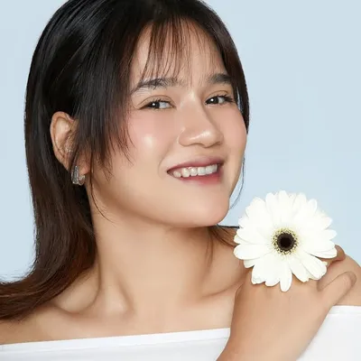 Kania Dachlan | Mid 30's Glow Mom Era 🦋 profile