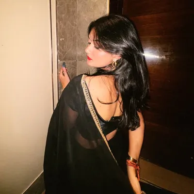 KANIKA๐ค