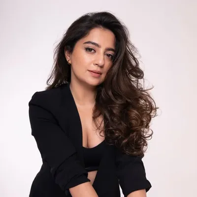 Kanika Malhotra profile
