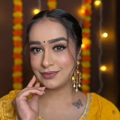 Kanika Thalia🌸|Makeup Artist profile