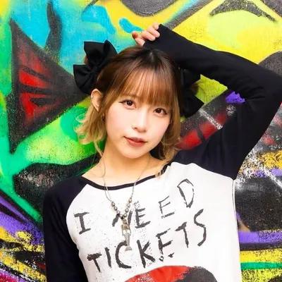 西原華音 profile