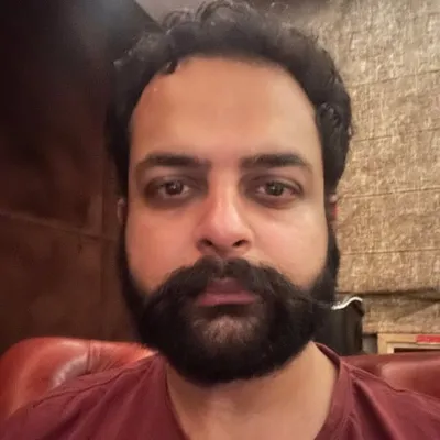 Akshay Kapoor profile
