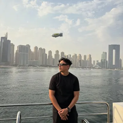 Karan Raval ๐ profile