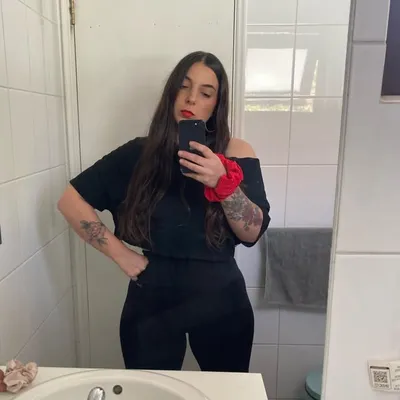 Karen von Chrismar ๐ฆ profile