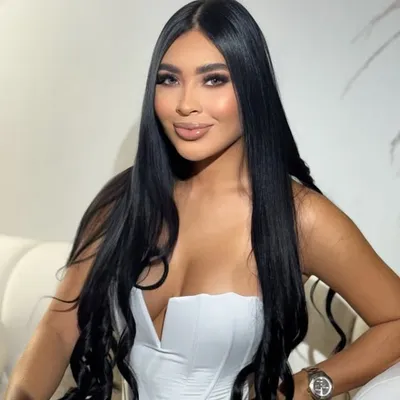 KAREN OVIEDO profile