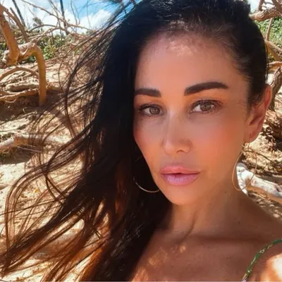 Kari Michelle F profile