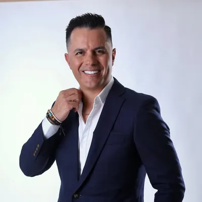 Karim Mendiburu-Media influencer profile