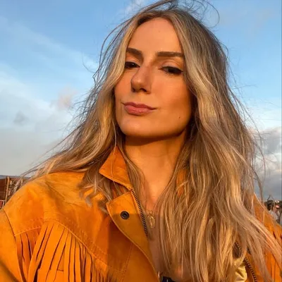 Karina Facci profile