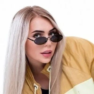 KARINAKROSS FAN PAGE profile