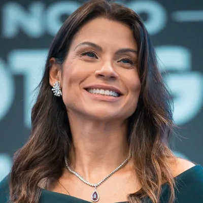 KARINA PELOI CARVALHO profile